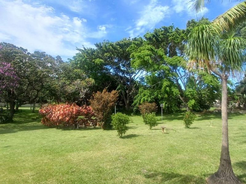 Townhouse For Sale In Margate - Photo 2