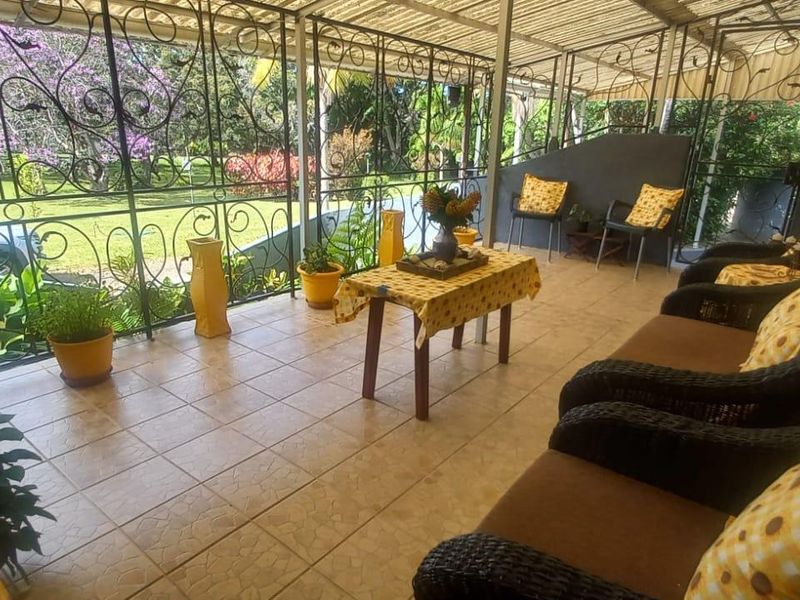 Townhouse For Sale In Margate - Photo 5