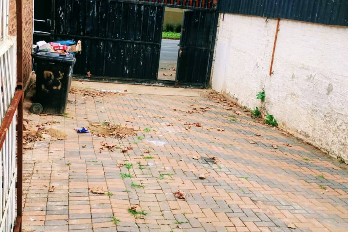 House For Sale In Johannesburg - Photo 5