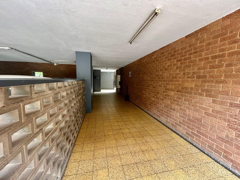 Apartment For Sale In Pretoria - Photo 2