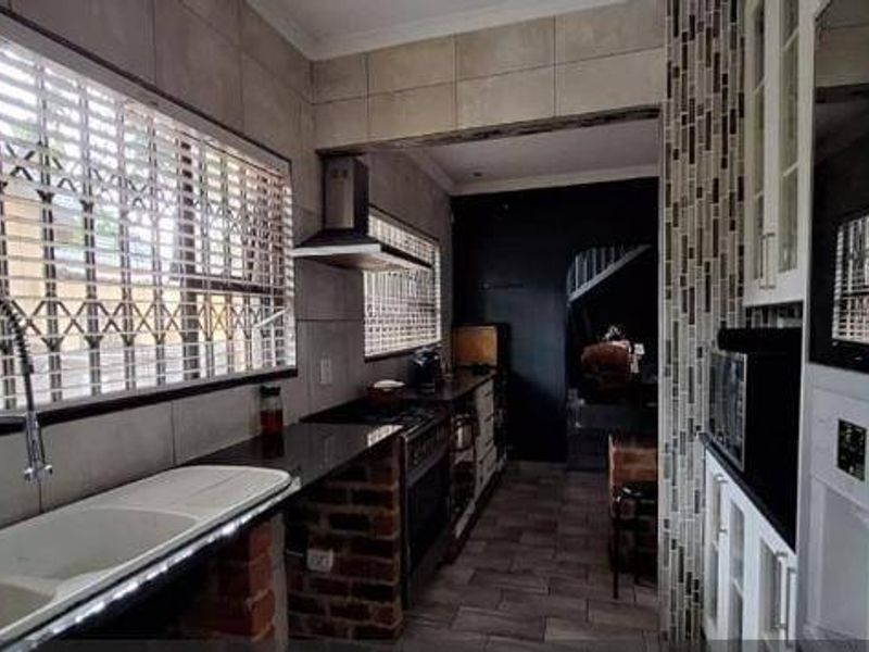 House For Sale In Kempton Park - Photo 3
