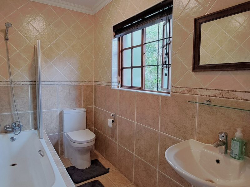 House Pending Sale In Midrand - Photo 10