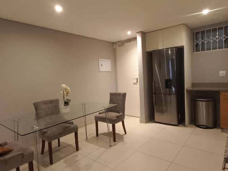 Apartment Rental Monthly In Pretoria - Photo 10