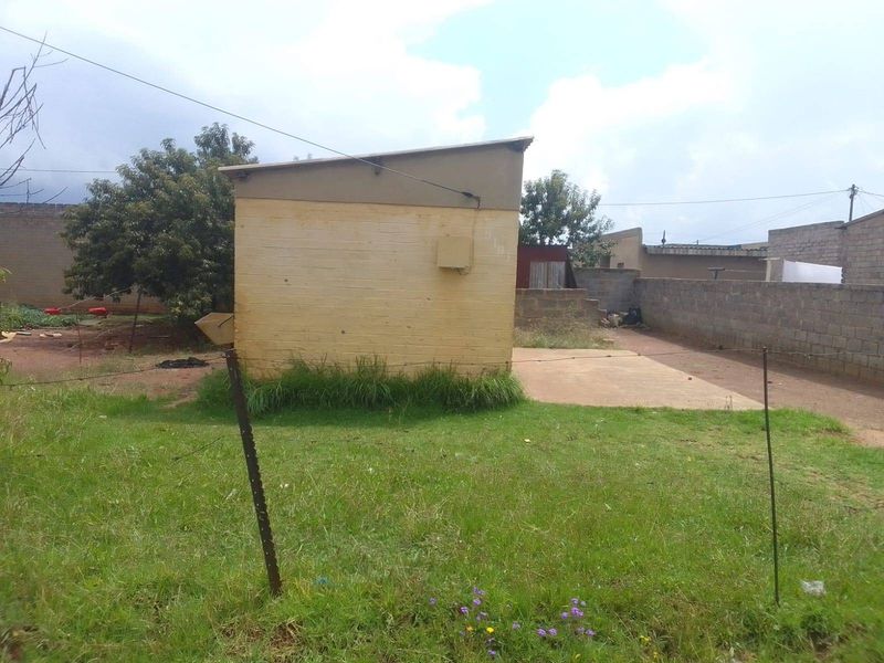 House For Sale In Evaton - Photo 2