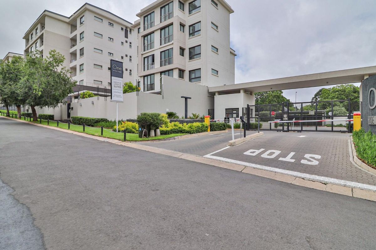 Apartment Rental Monthly In Sandton - Photo 4