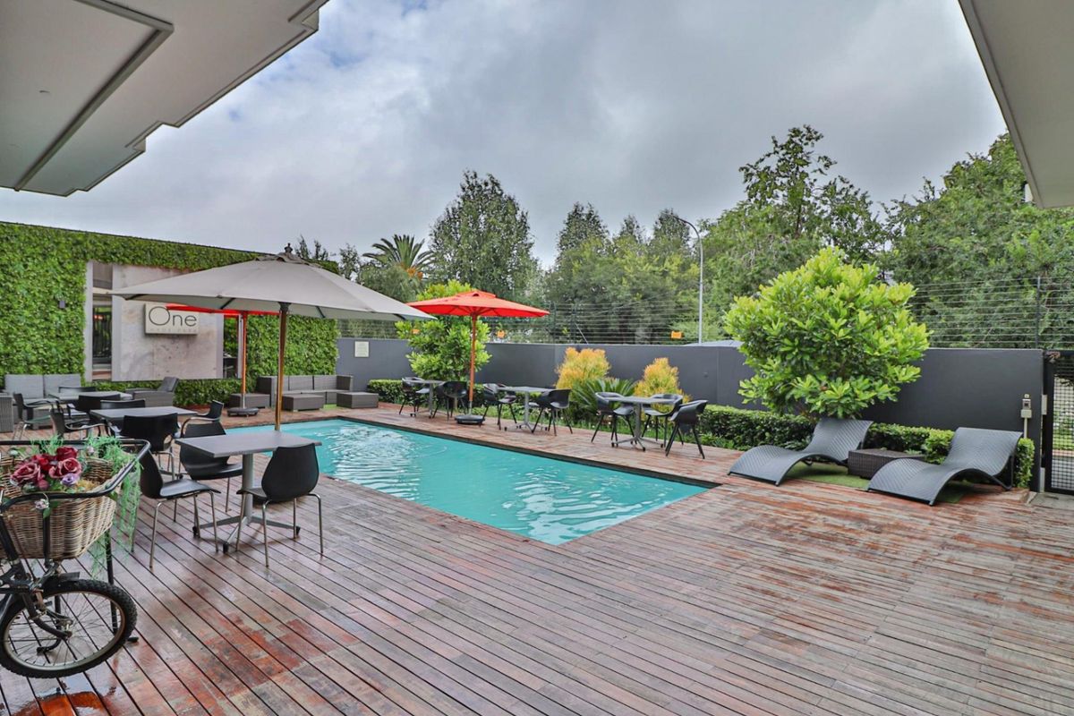 Apartment Rental Monthly In Sandton - Photo 3