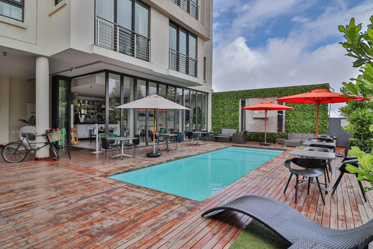 Apartment Rental Monthly In Sandton - Photo 2