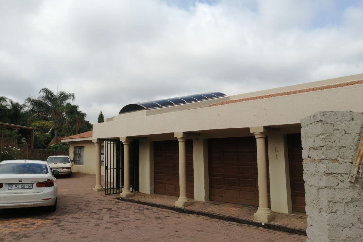House For Sale In Johannesburg - Photo 3