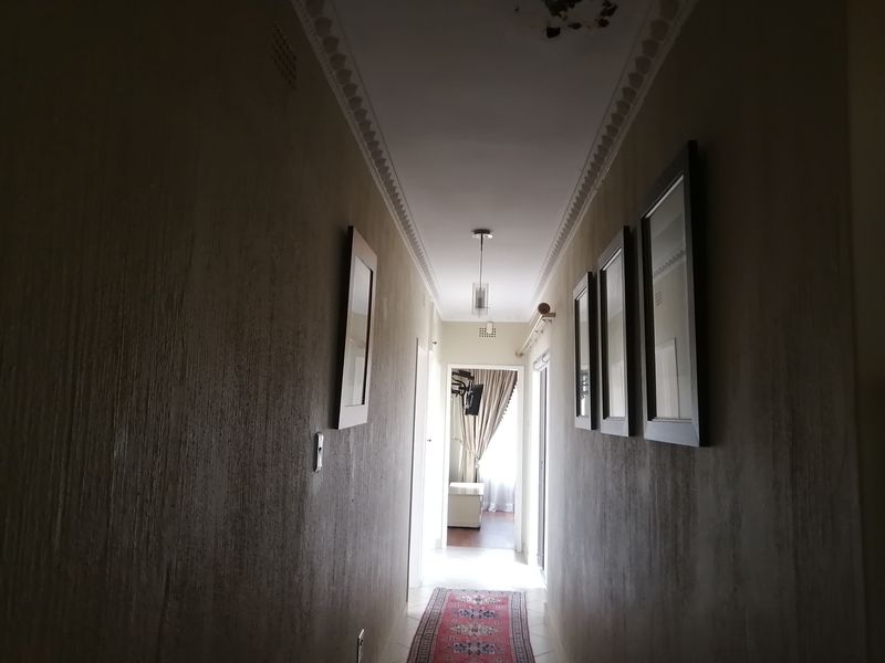 House For Sale In Johannesburg - Photo 10