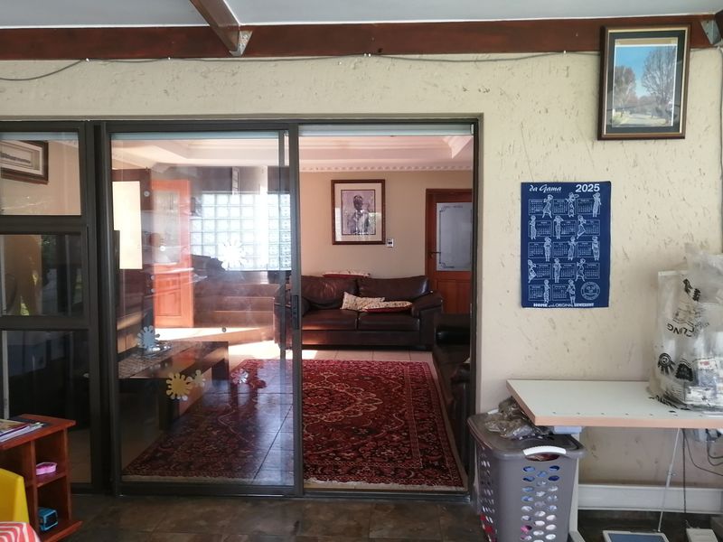 House For Sale In Johannesburg - Photo 6