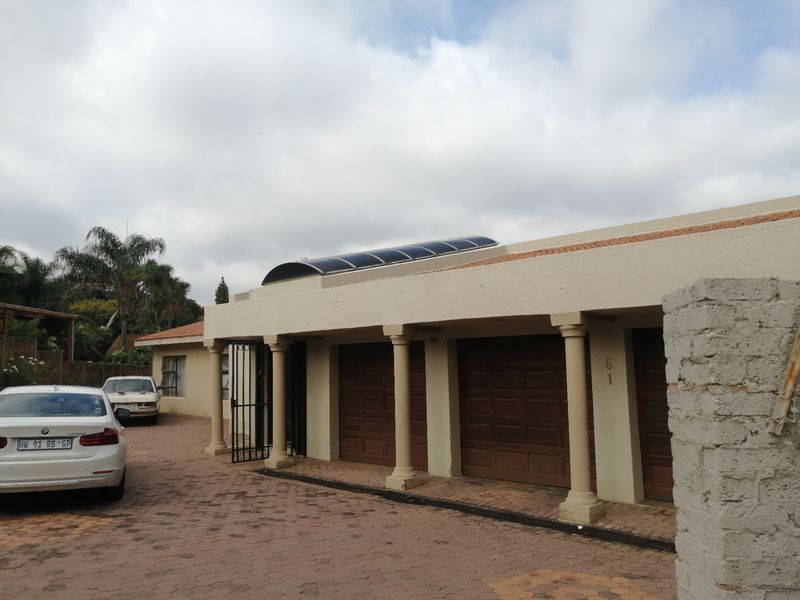 House For Sale In Johannesburg - Photo 3