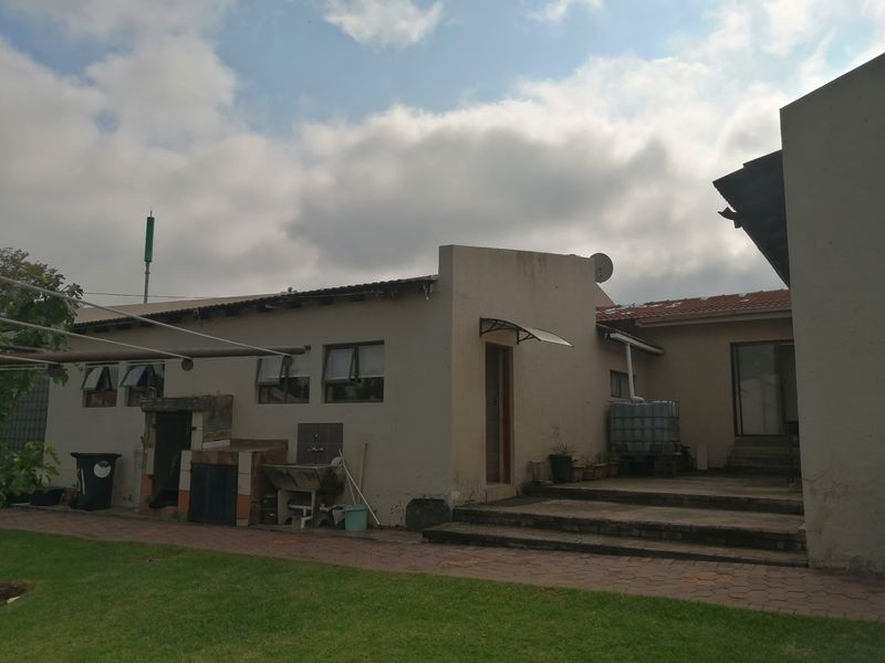 House For Sale In Johannesburg - Photo 4