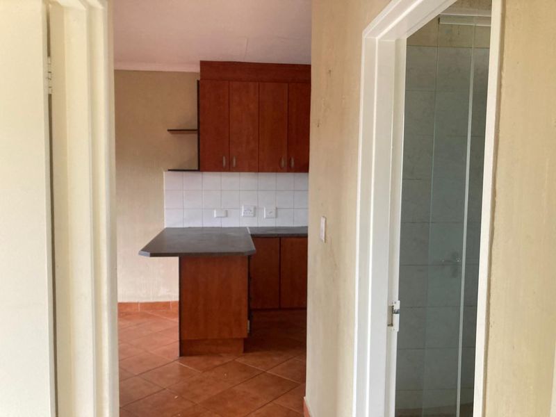 Apartment For Sale In Boksburg - Photo 6