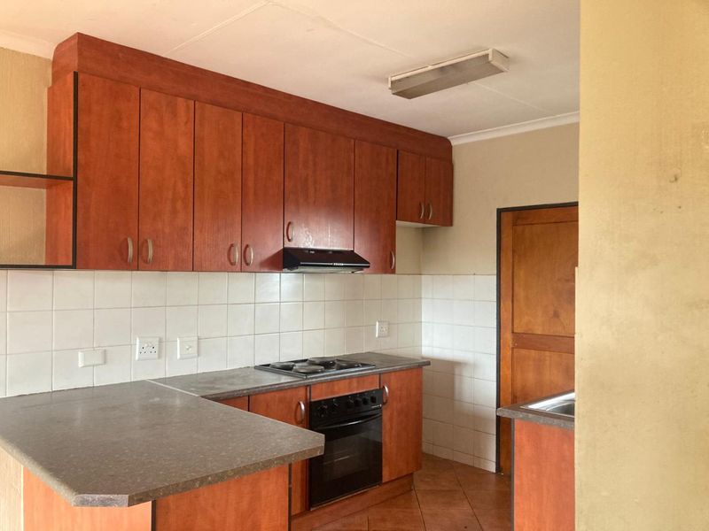Apartment For Sale In Boksburg - Photo 5