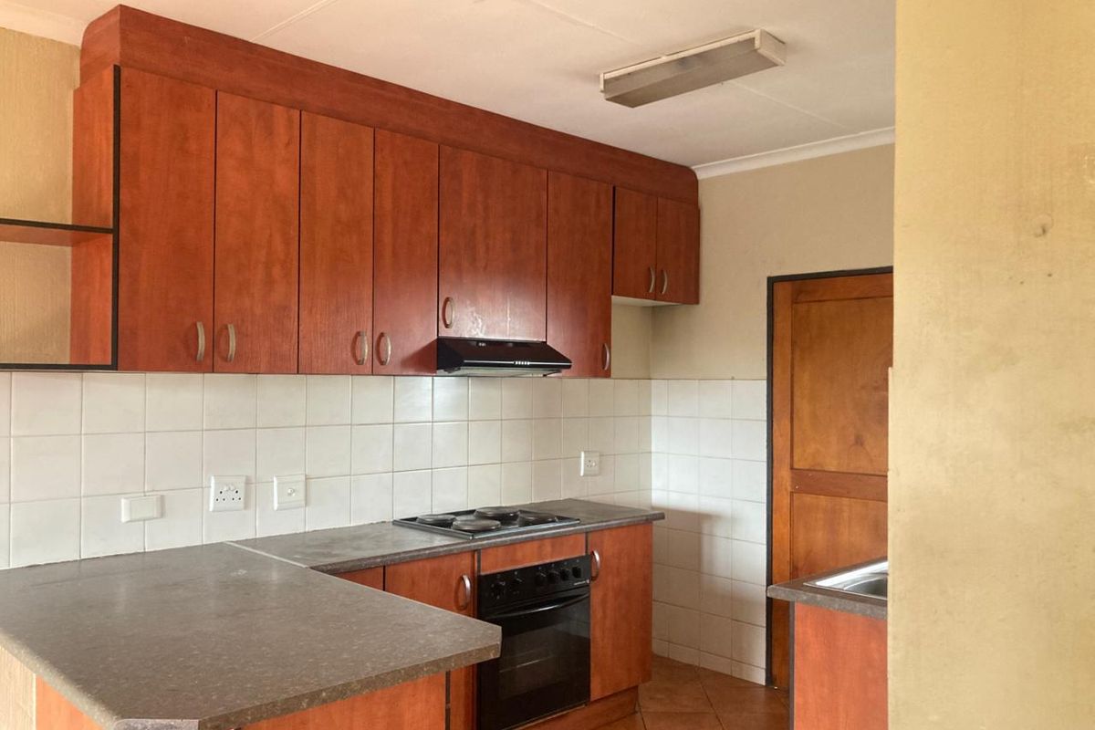 Apartment For Sale In Boksburg - Photo 5