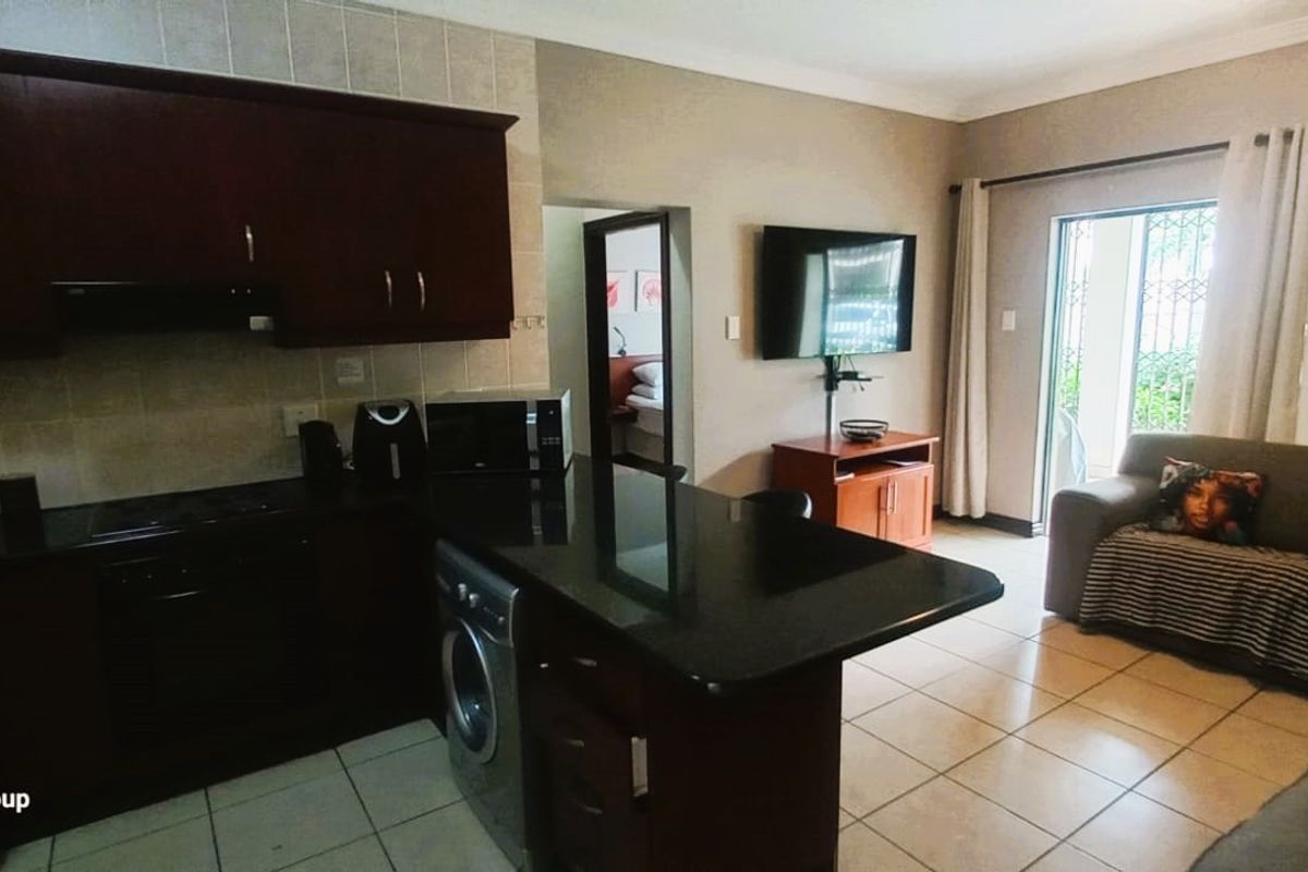 Apartment For Sale In Margate - Photo 5