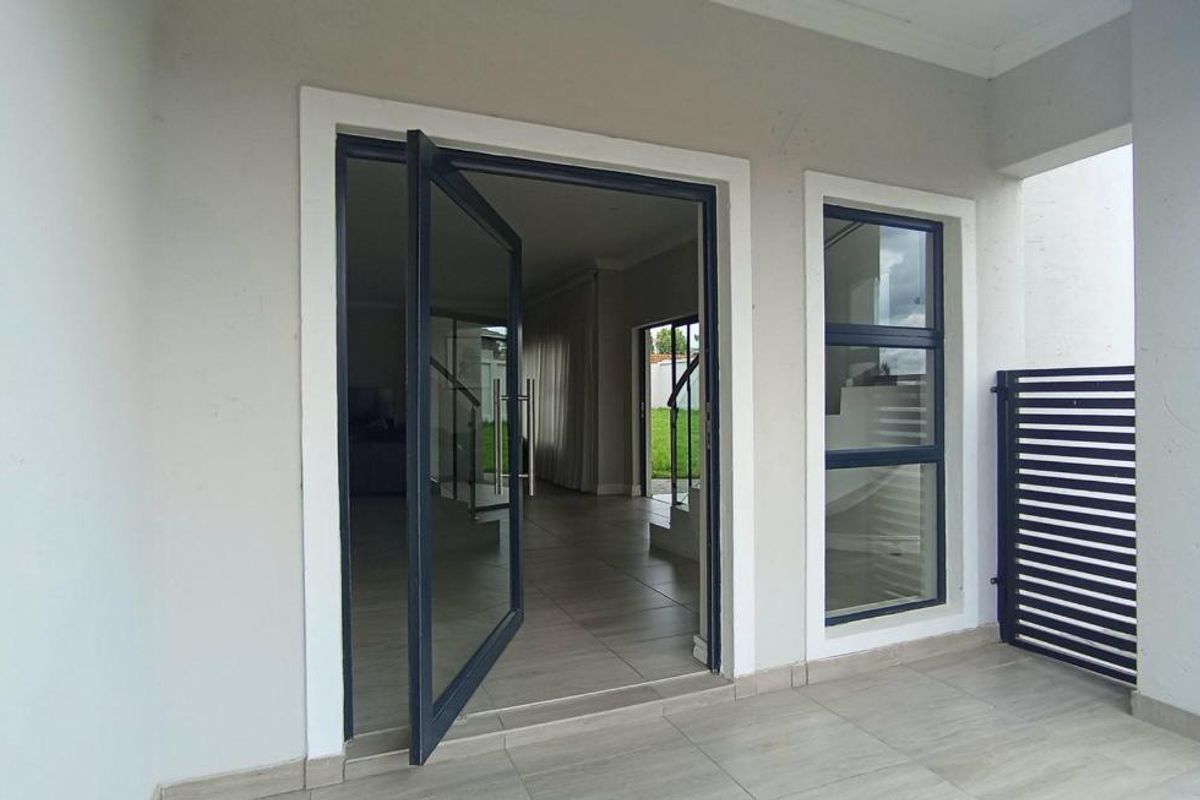 House For Sale In Centurion - Photo 3