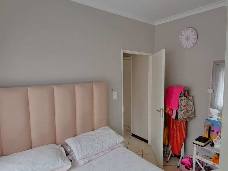 Townhouse For Sale In Midrand - Photo 9