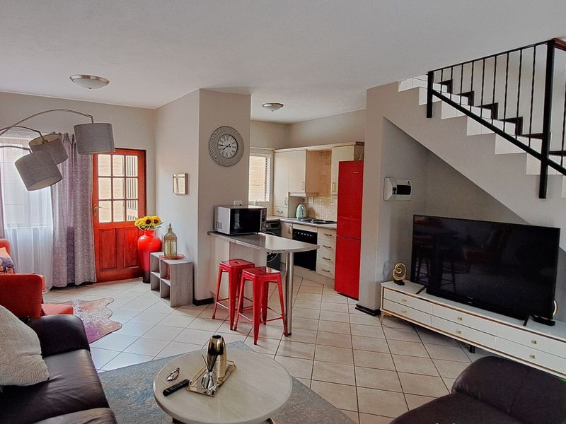 Townhouse For Sale In Midrand - Photo 10