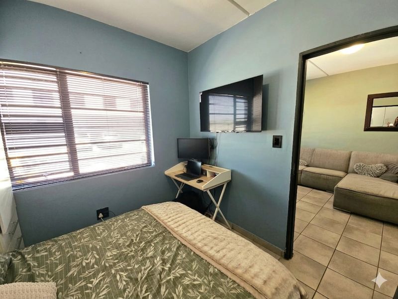 Apartment Rental Monthly In Cape Town - Photo 8