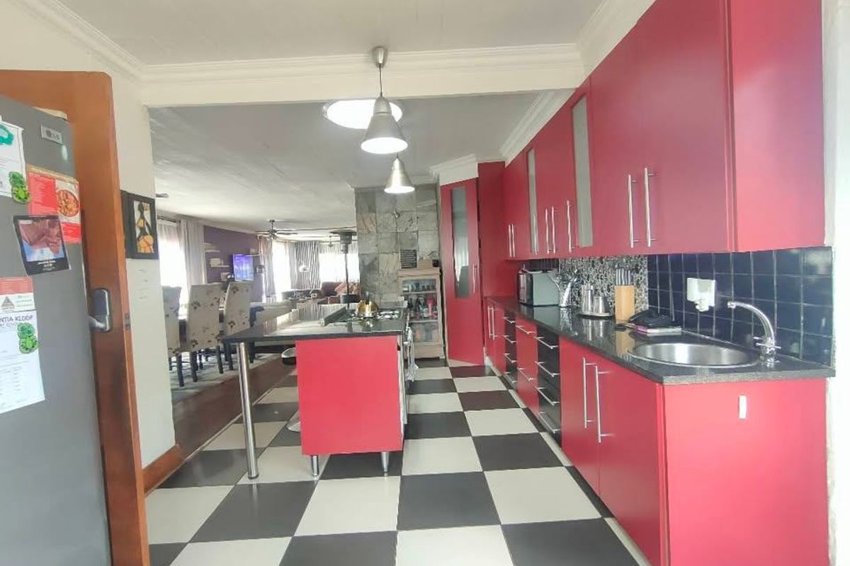 House For Sale In Roodepoort - Photo 5