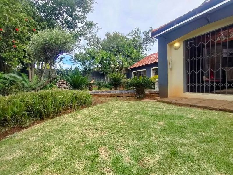 House For Sale In Roodepoort - Photo 3