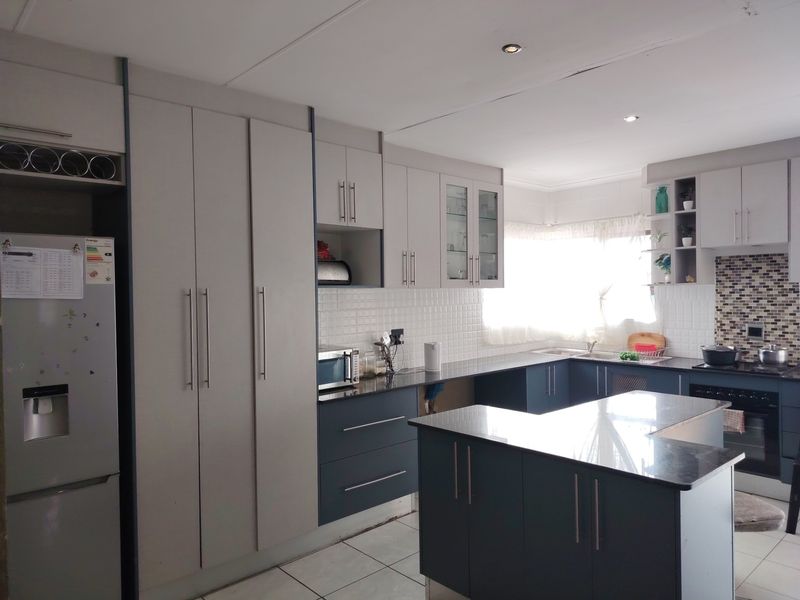 House For Sale In Boksburg - Photo 5