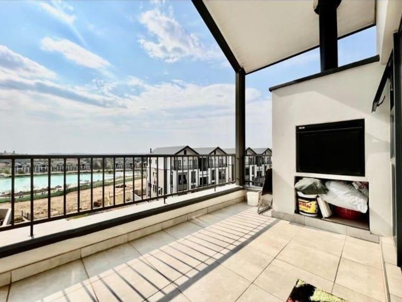 Apartment For Sale In Midrand - Photo 4