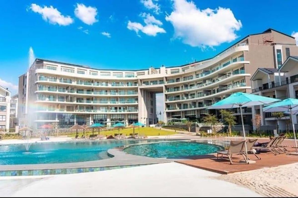 Apartment For Sale In Midrand - Photo 2