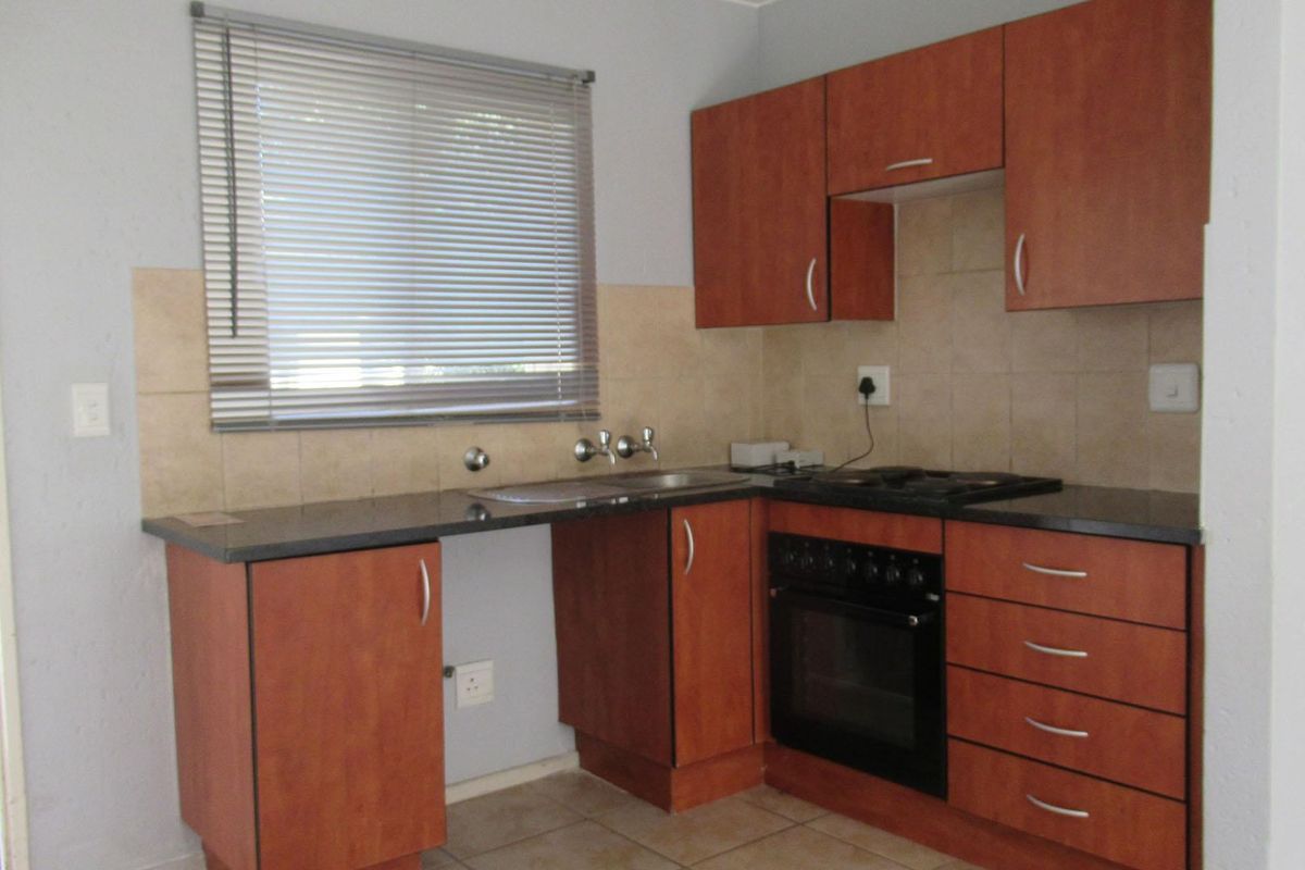 Apartment For Sale In Boksburg - Photo 4