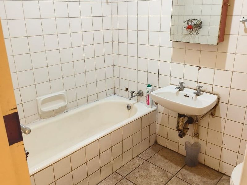 Apartment For Sale In Pretoria - Photo 5