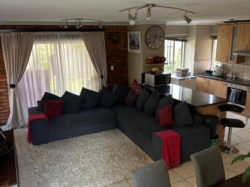 House For Sale In Randburg - Photo 8