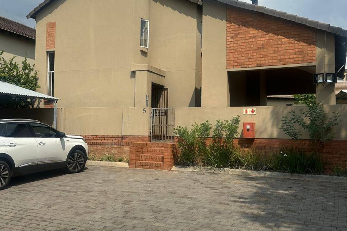 House For Sale In Randburg - Photo 2