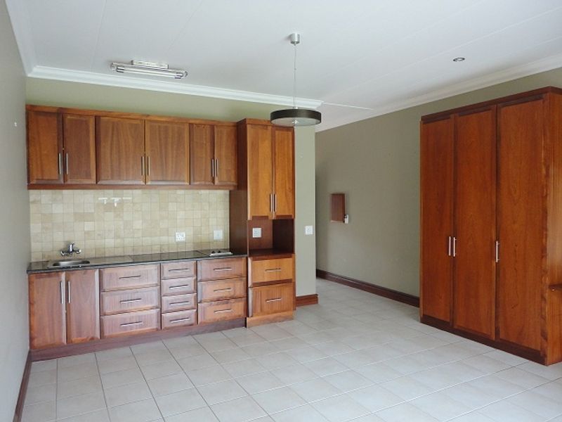 Cluster Rental Monthly In Centurion - Photo 2