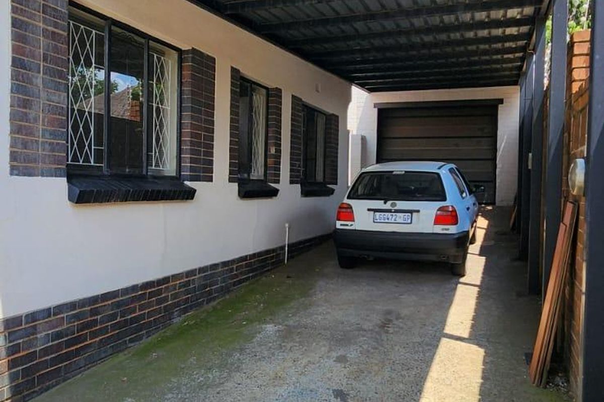 House For Sale In Johannesburg - Photo 3