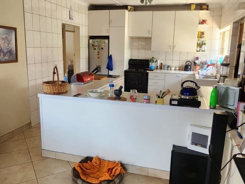 House For Sale In Johannesburg - Photo 6