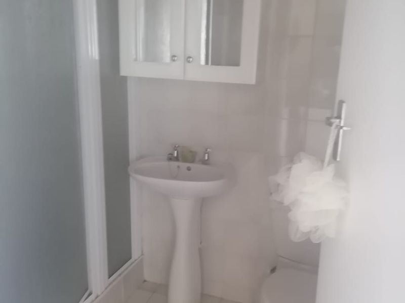 Apartment For Sale In Scottburgh - Photo 10