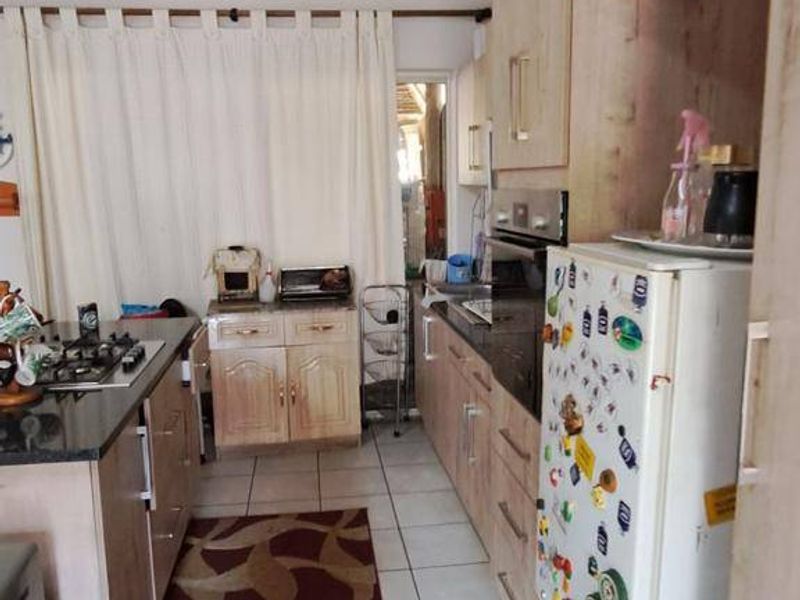 House Rental Monthly In Kempton Park - Photo 10