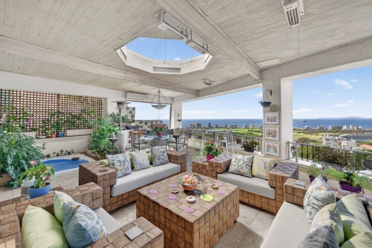 House For Sale In Cape Town - Photo 2