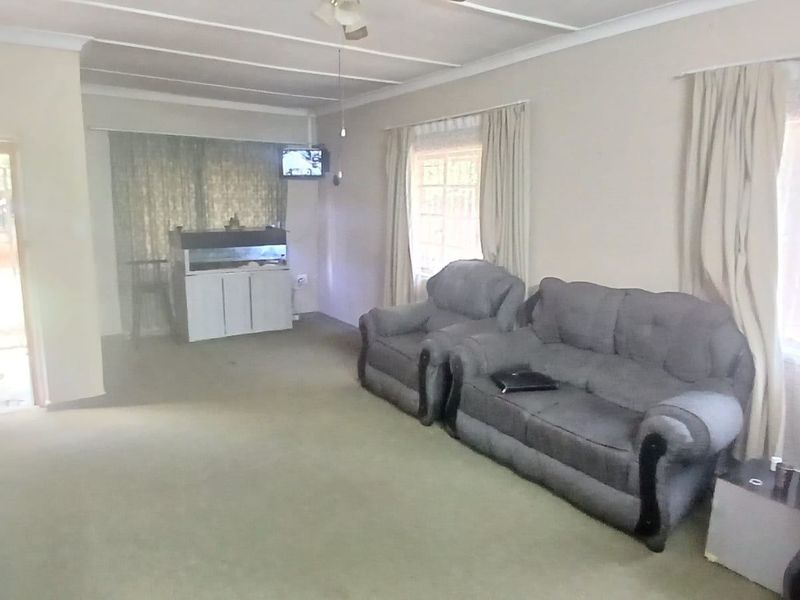 House For Sale In Vereeniging - Photo 6