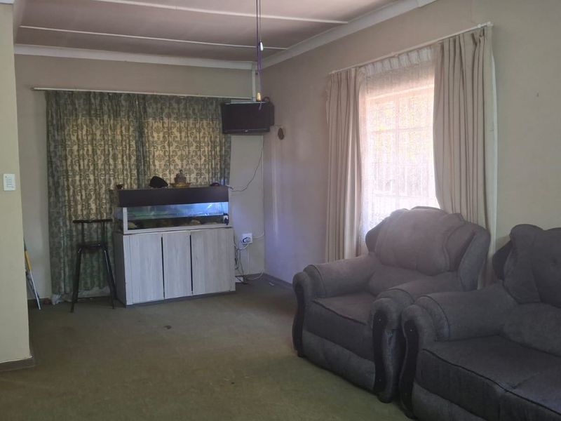 House For Sale In Vereeniging - Photo 7