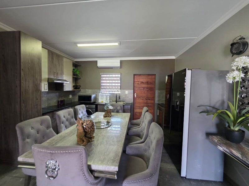 Apartment Rental Monthly In Midrand - Photo 3