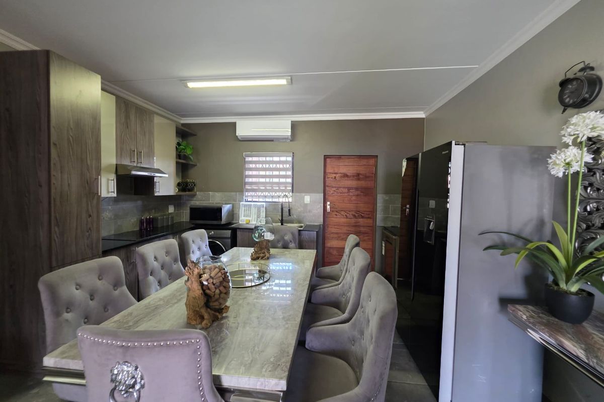 Apartment Rental Monthly In Midrand - Photo 3