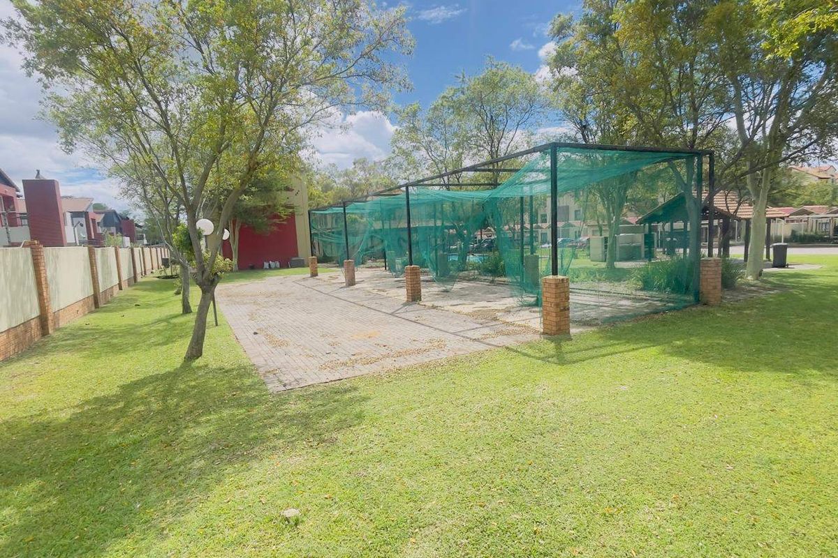 Apartment For Sale In Pretoria - Photo 5