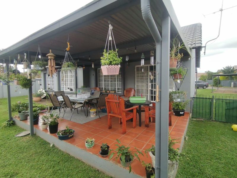 House For Sale In Pretoria - Photo 2