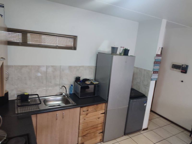 Apartment For Sale In Boksburg - Photo 2