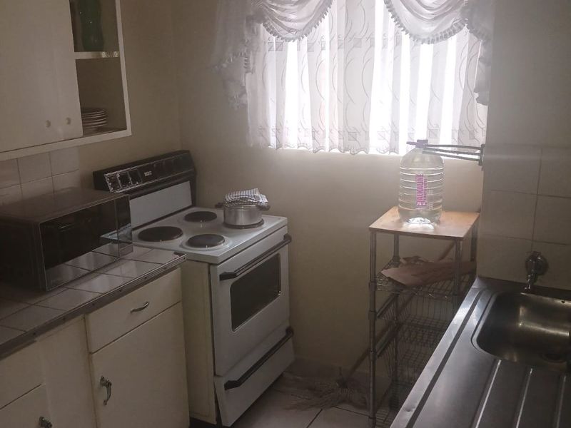 Apartment For Sale In Pretoria - Photo 4