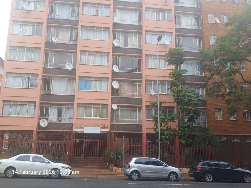 Apartment For Sale In Pretoria - Photo 2