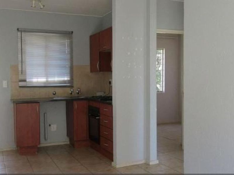 Apartment For Sale In Boksburg - Photo 4