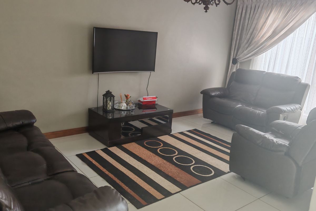 Apartment For Sale In Akasia - Photo 4